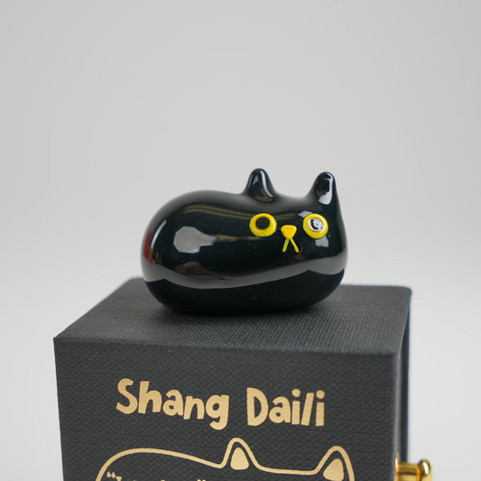 'I am here' black cat lampwork glass figurine